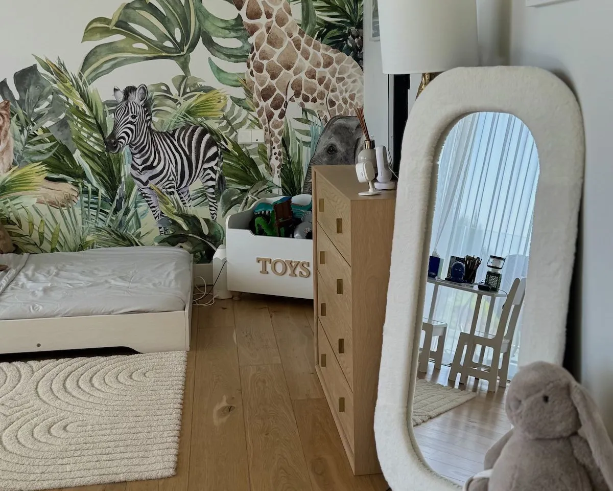 9528c285-c8a3-401b-84b6-be214694bb2a