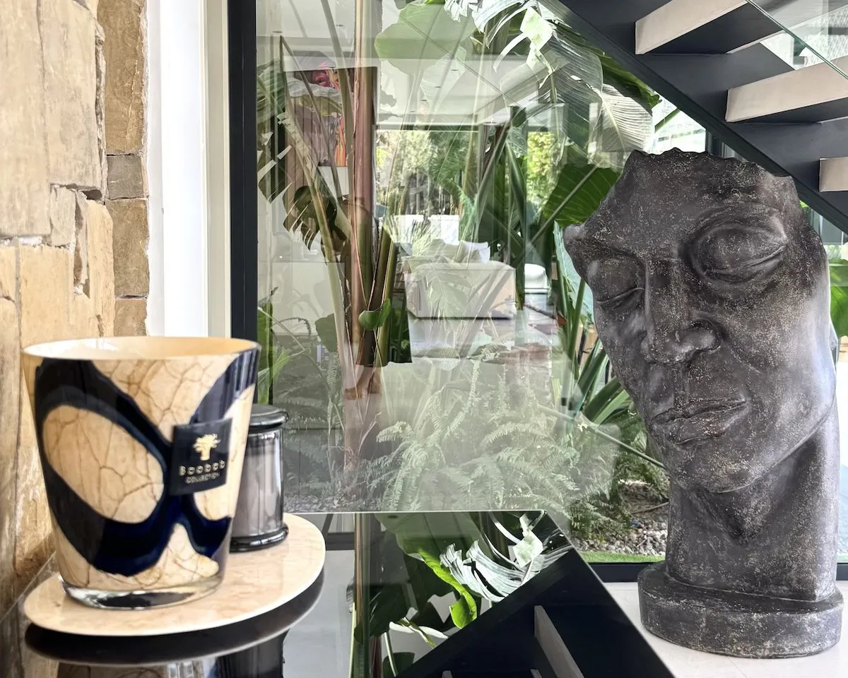 b3bf4d9b-0f24-4b05-9e5b-b2f9d2e35e52