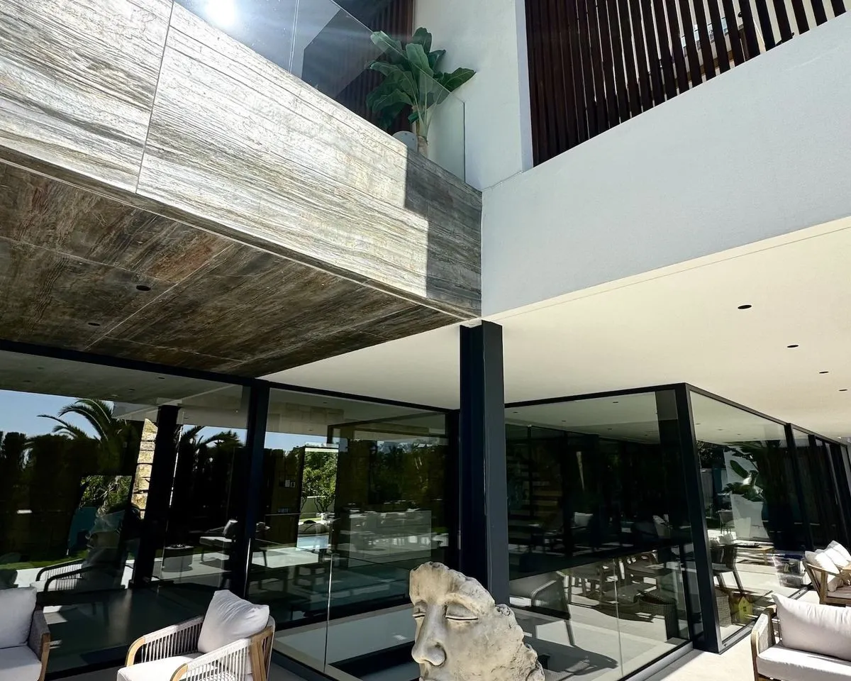 fb341713-4611-4f32-87a3-e77279e958d3