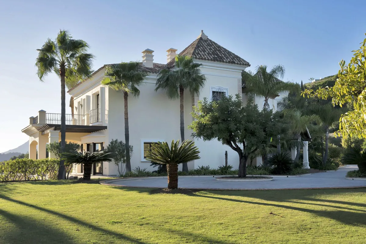 82956337-fa48-4a4f-9033-8e3a8c7b5c06