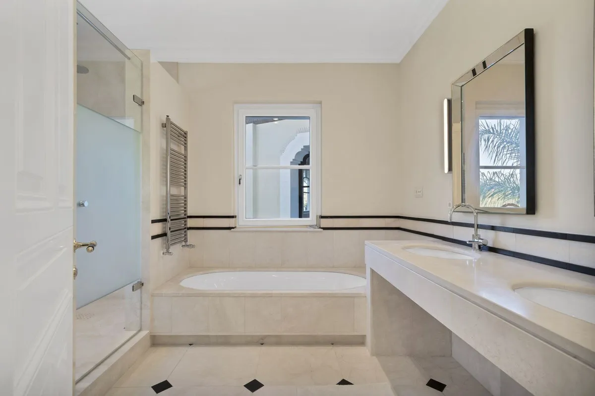 a9df10e3-4afa-432b-ad45-cf353aa7729f