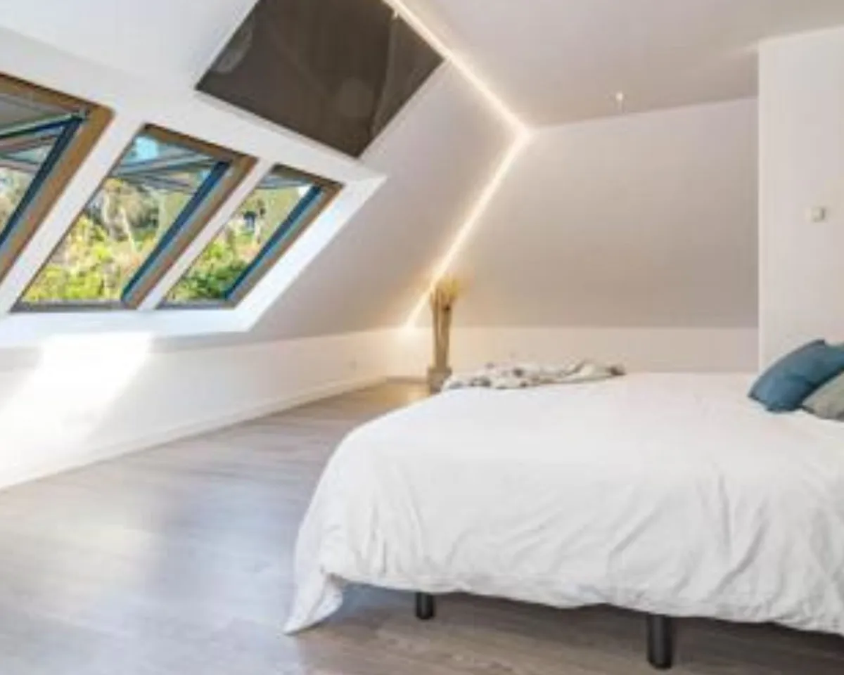 e030815f-f503-40d0-9f40-8d30c9667124