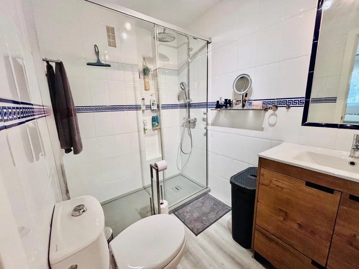 c3a8970b-bb98-4f6b-b6b5-e99ab3c811e3