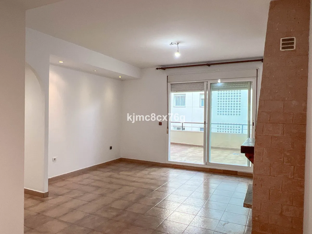 8e514e53-30aa-4812-bcff-74d6e11eb798