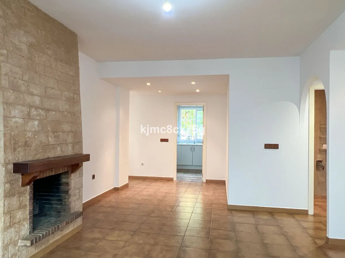 c84990d8-e043-4cf1-9d91-4f1a6ece1bf6