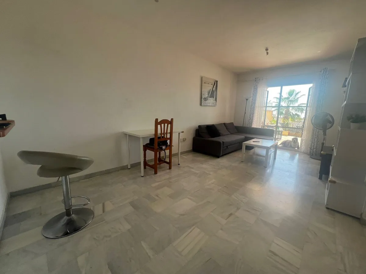 34df4c48-79f3-4f52-a8cb-c94af4836090