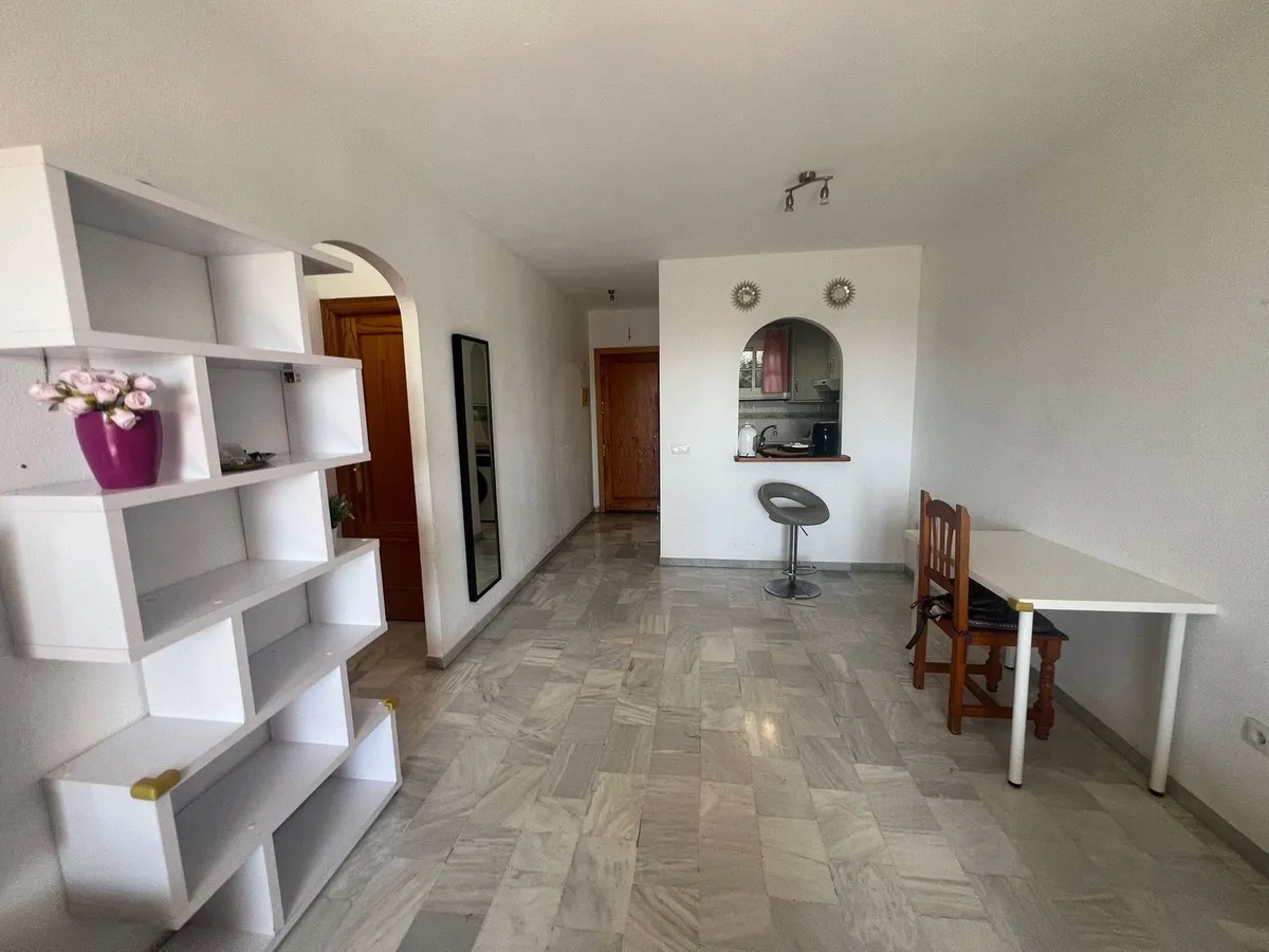 a4c1380e-ff04-4d40-b47c-e5ae0f59e806