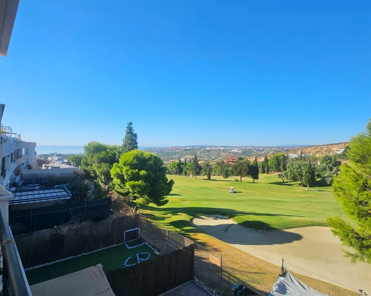 0b643705-8b8c-425a-b252-2641b25e25c9