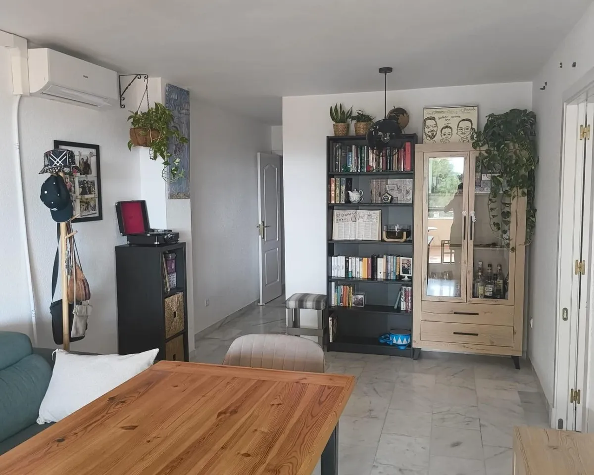 3b747337-a7a0-49b4-b984-db25373d8518