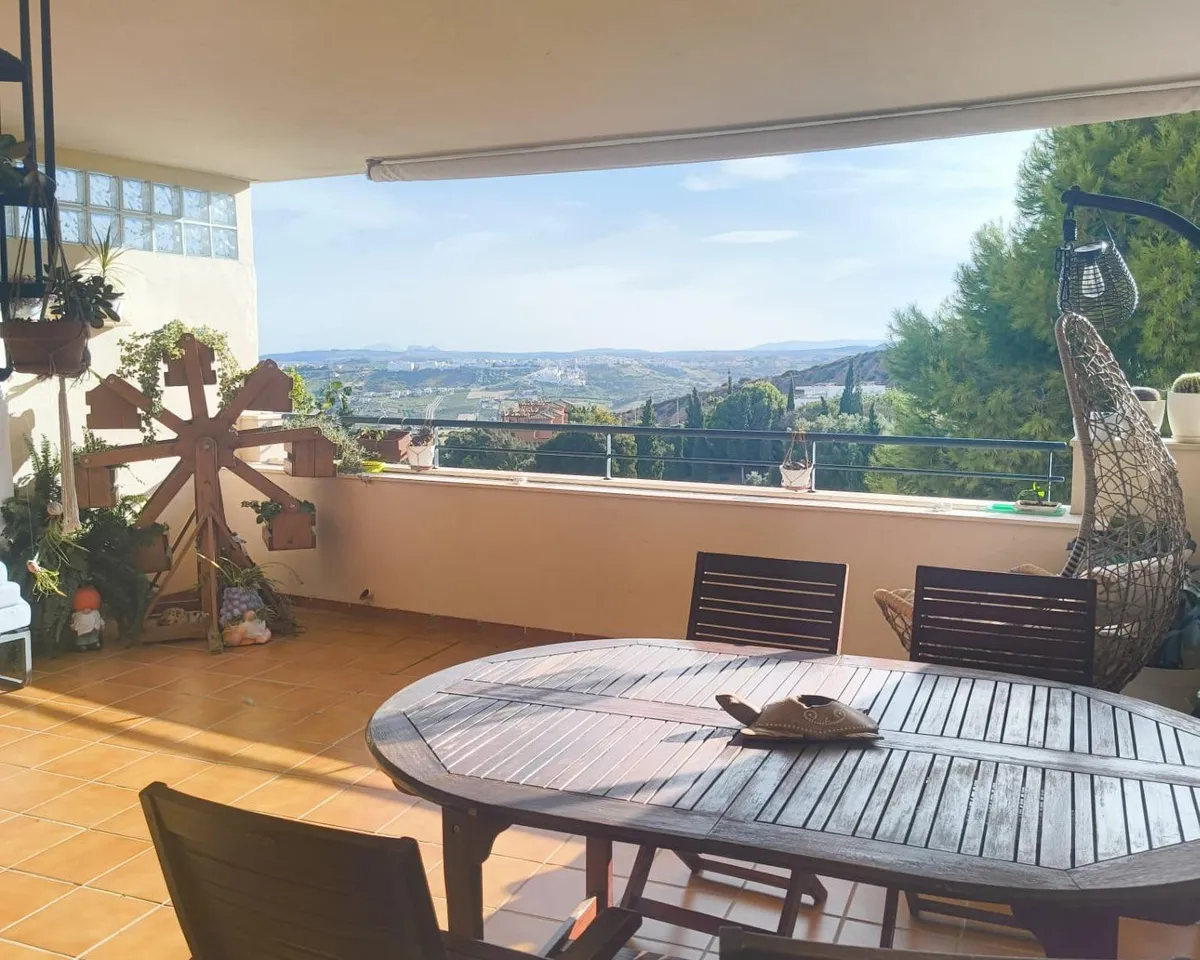 90f72f7a-3344-4a56-aabf-60b59f4d000f