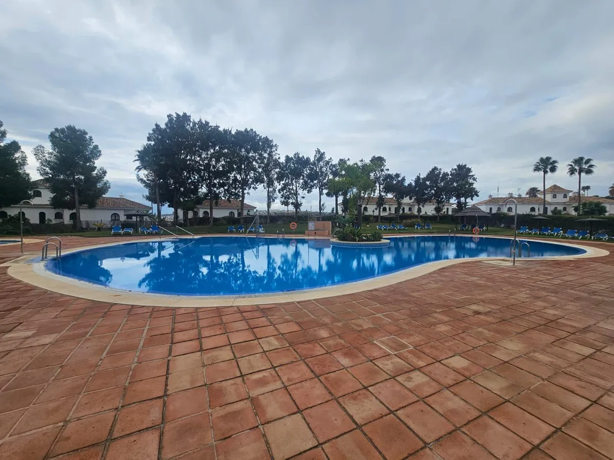 4cd8d7fe-beb9-40e8-8041-9a36d07012ec