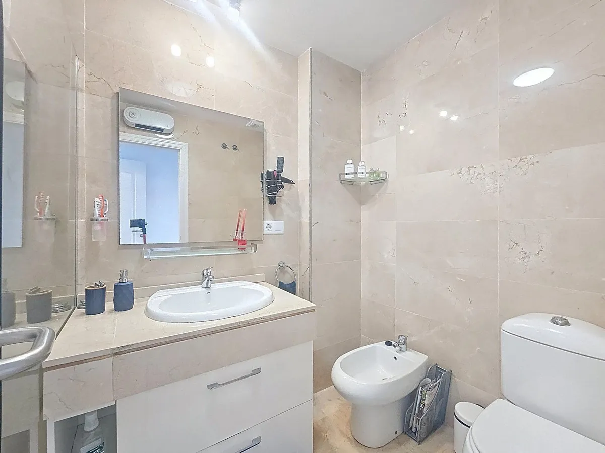 c06ded3a-5eae-4ac2-93ff-d546c8c32315