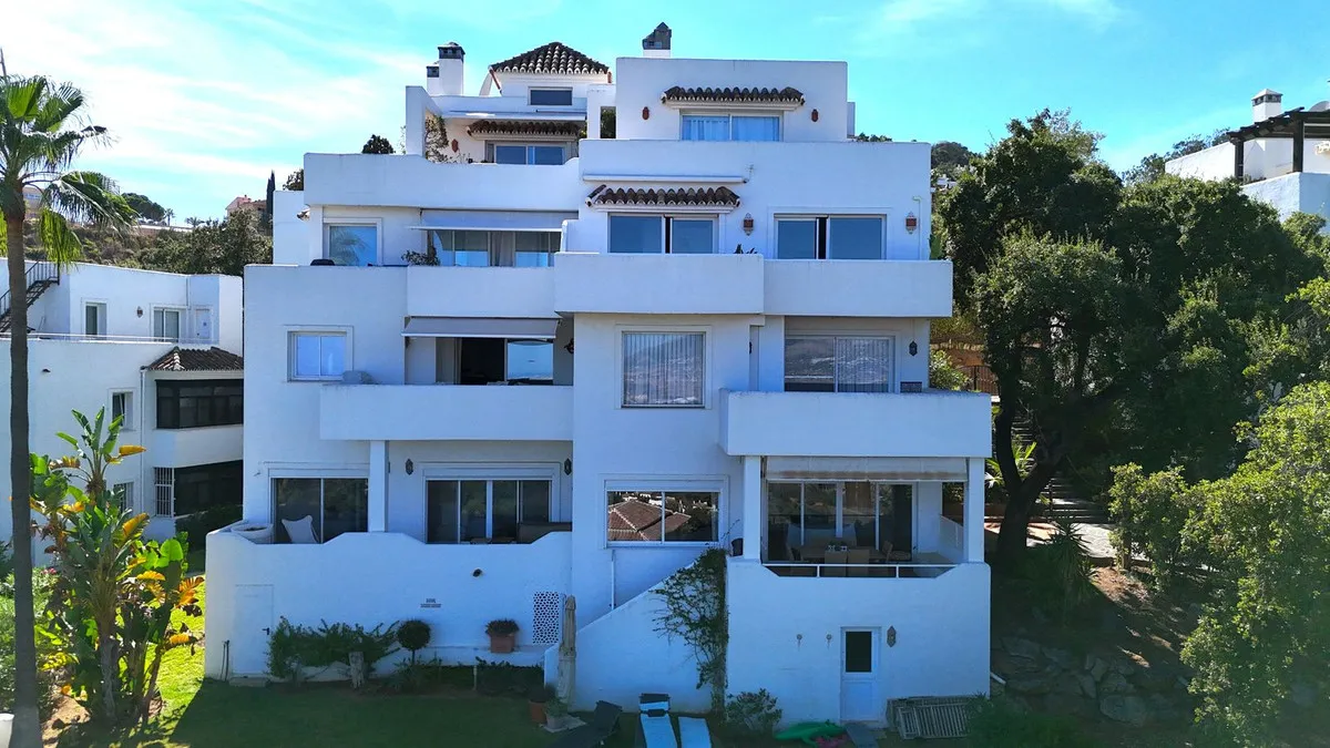 19399610-7bae-448f-9cd6-ce0749c66377