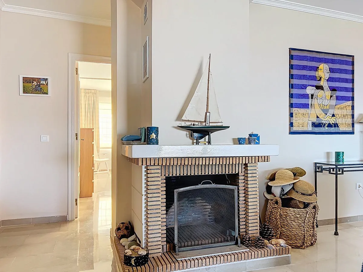 2200700f-2744-46f3-9cf8-c35f20919492