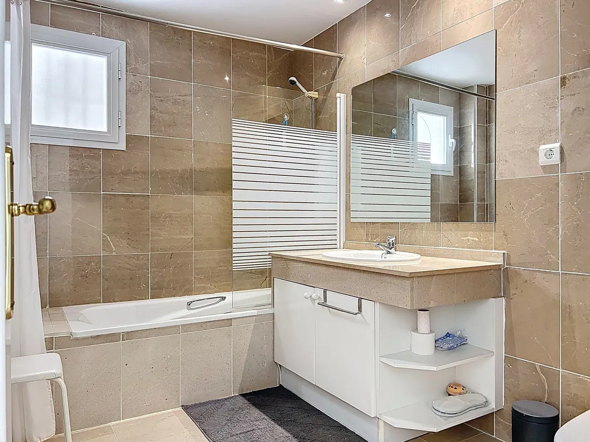 49185fca-ba05-49e7-9664-fc9acdb0b4e6