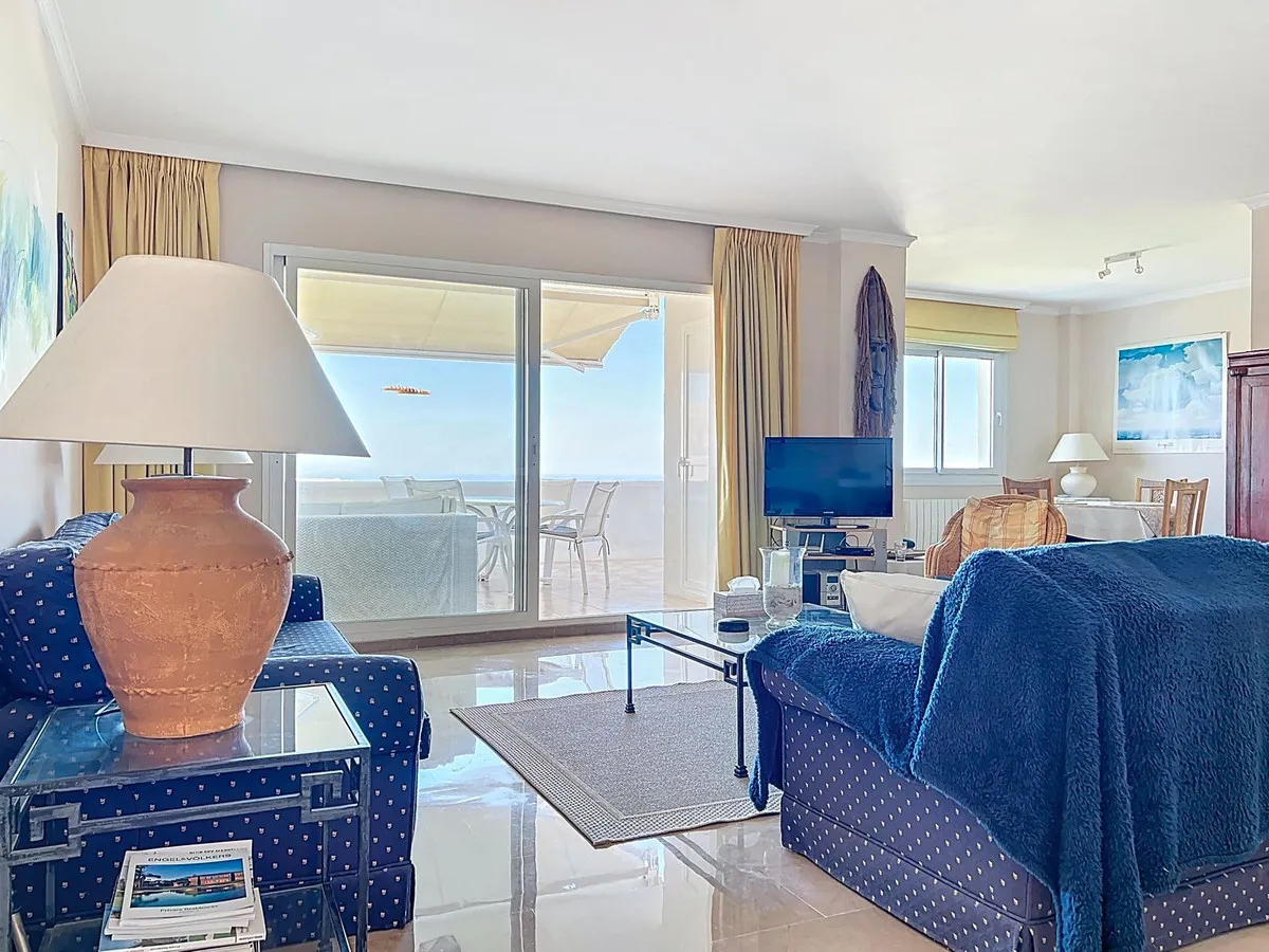 e9389f7f-95a9-448c-a43b-4c678b1ab0f0