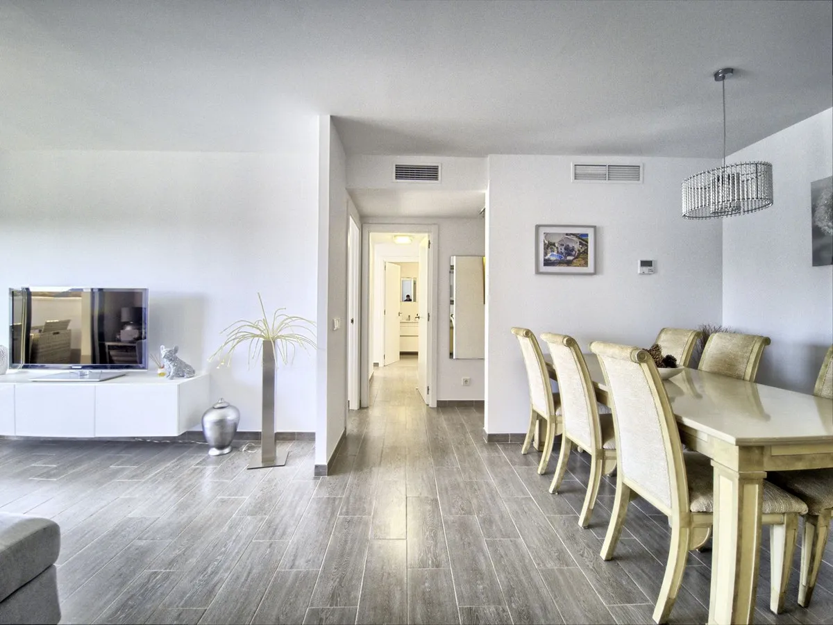 076c6ea3-827b-423e-a367-3ff78aa98a47