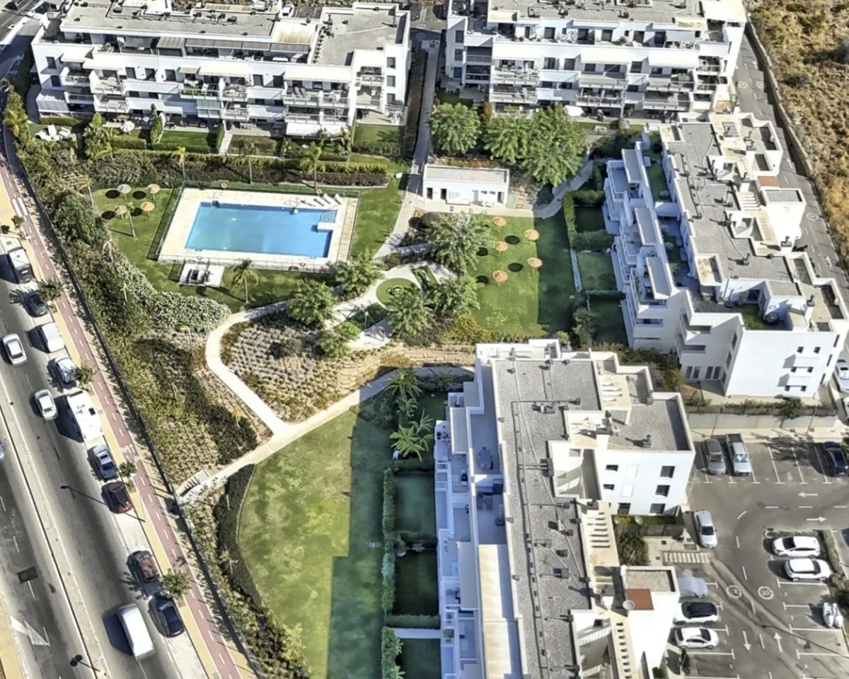 08f16e15-14ff-4f25-8836-8b4479d7cd1b