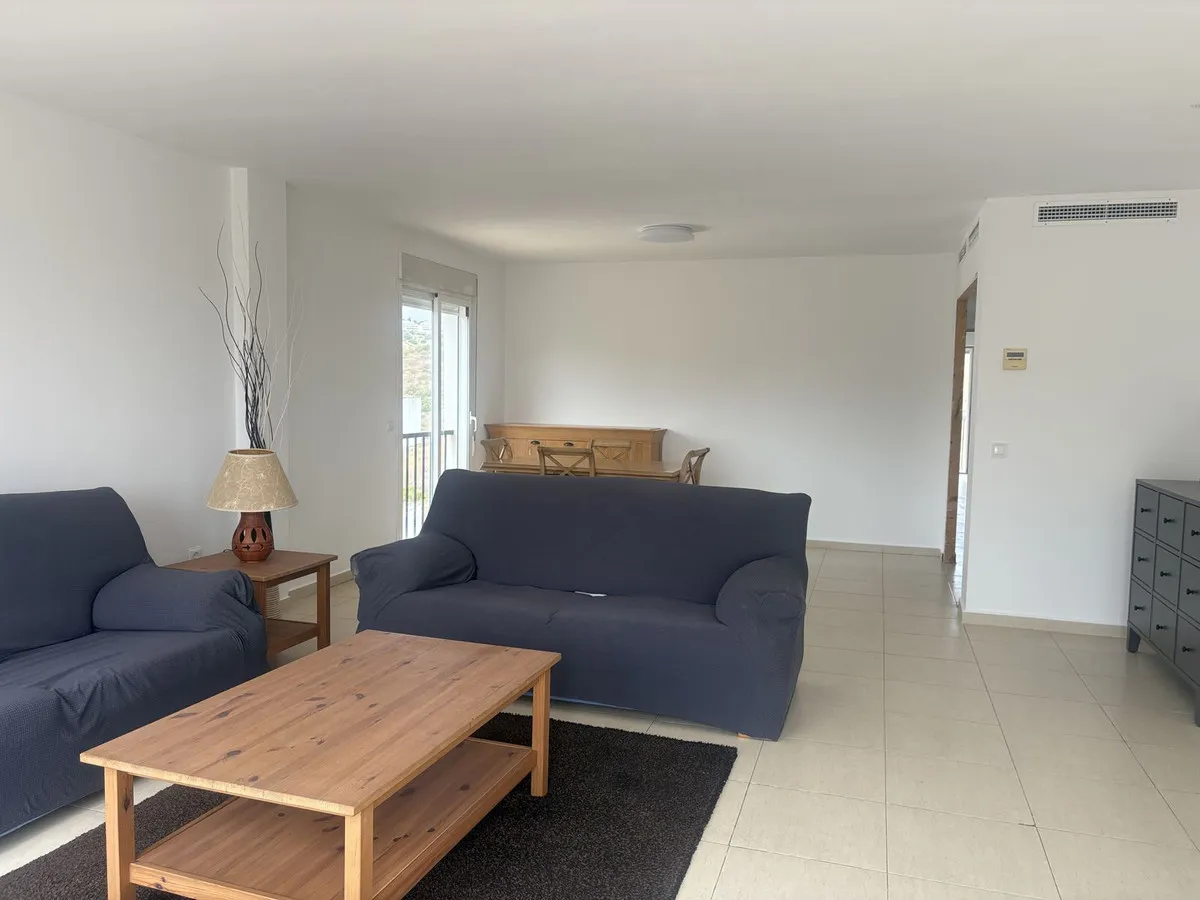 04aaa80d-9c81-40c0-9157-7a125a2326cd