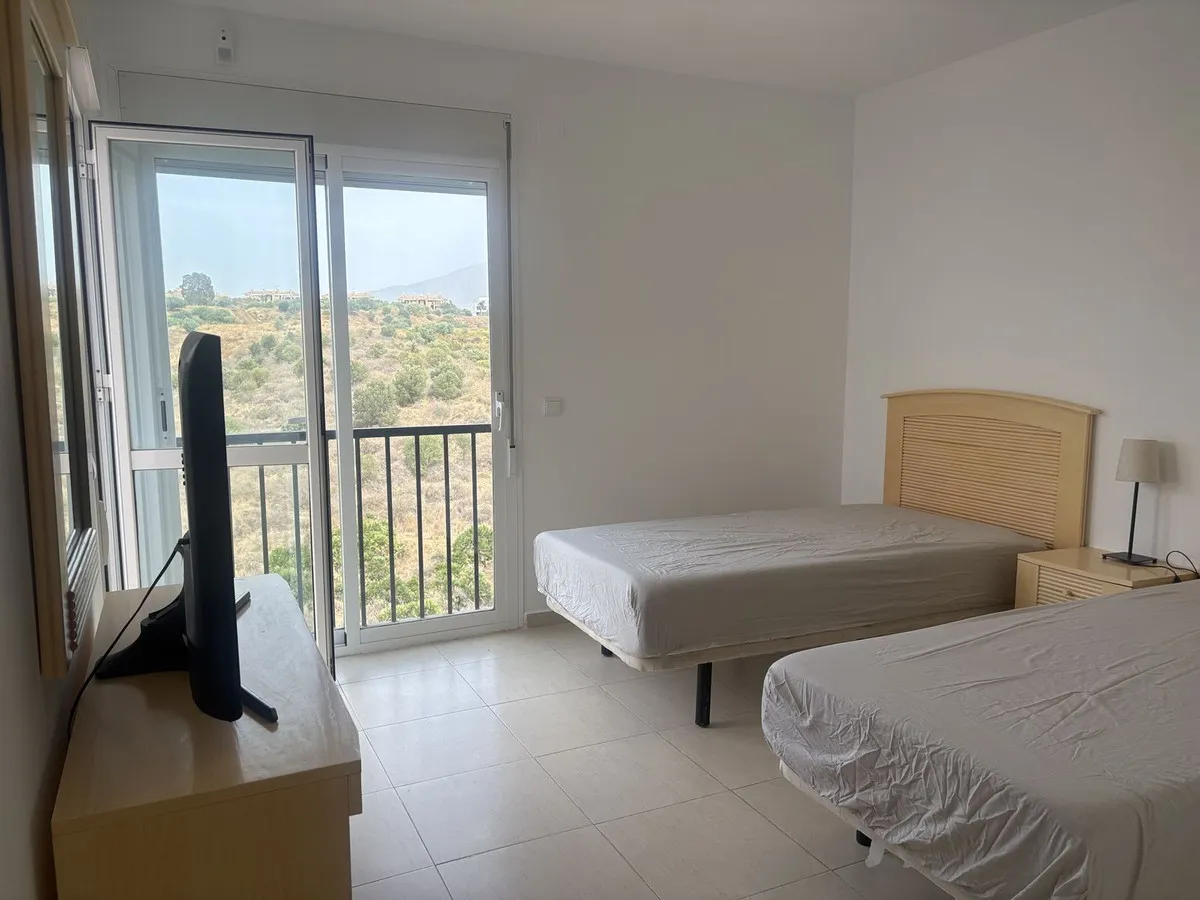 1e6d3362-12a3-4b63-bbed-82b5cc855b81