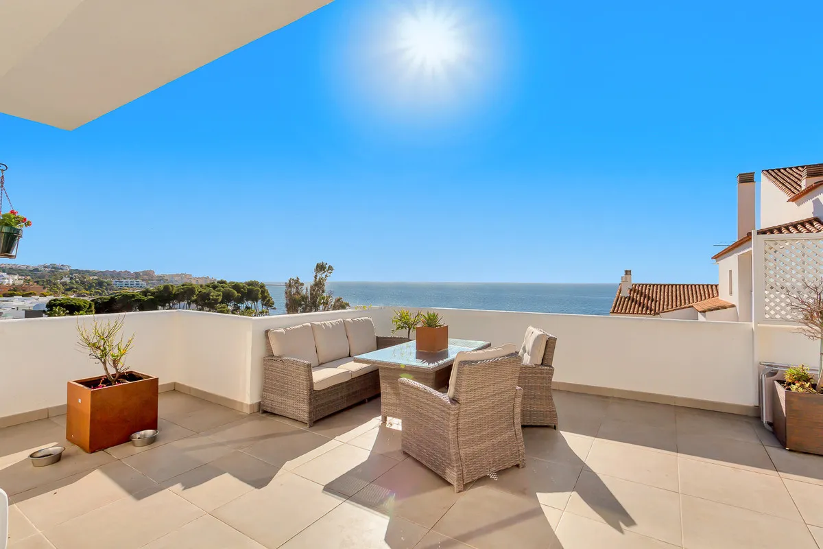 a1a4c819-fc24-40fc-87f4-24c46649e1f7