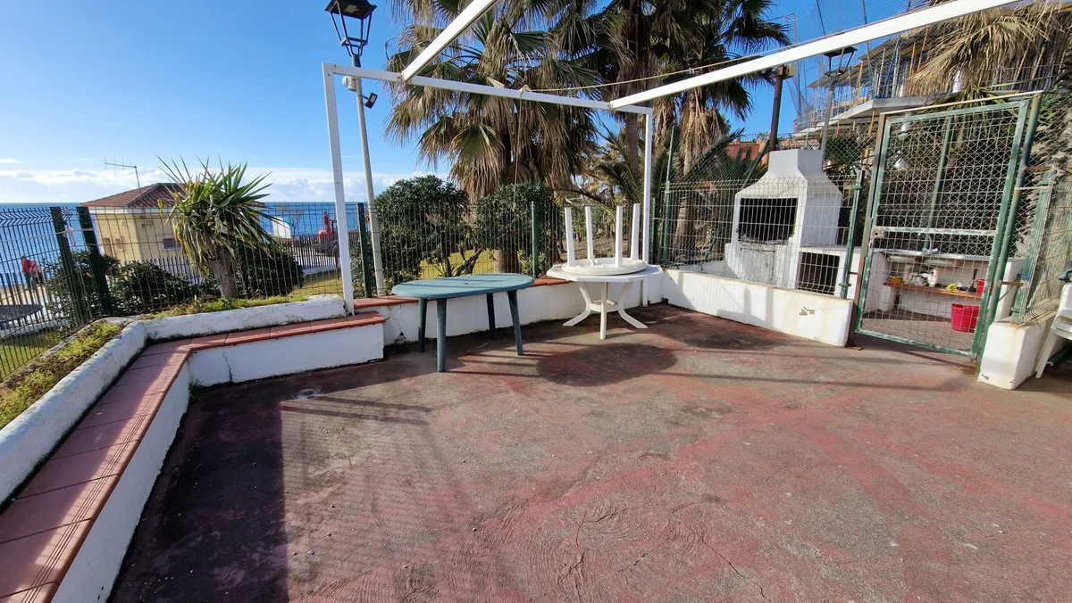 aa1851b1-0098-46b2-9d31-d59e7e4313eb