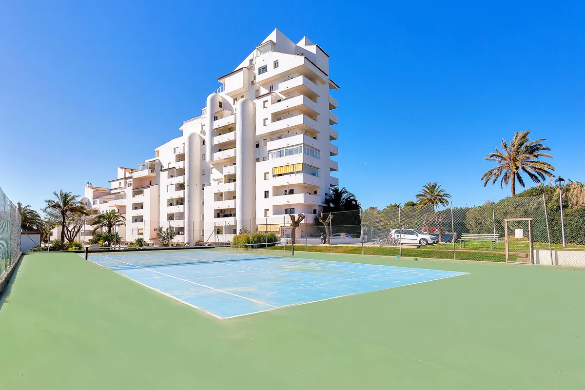 cb28c248-83cb-40e4-ba06-a765067884f3