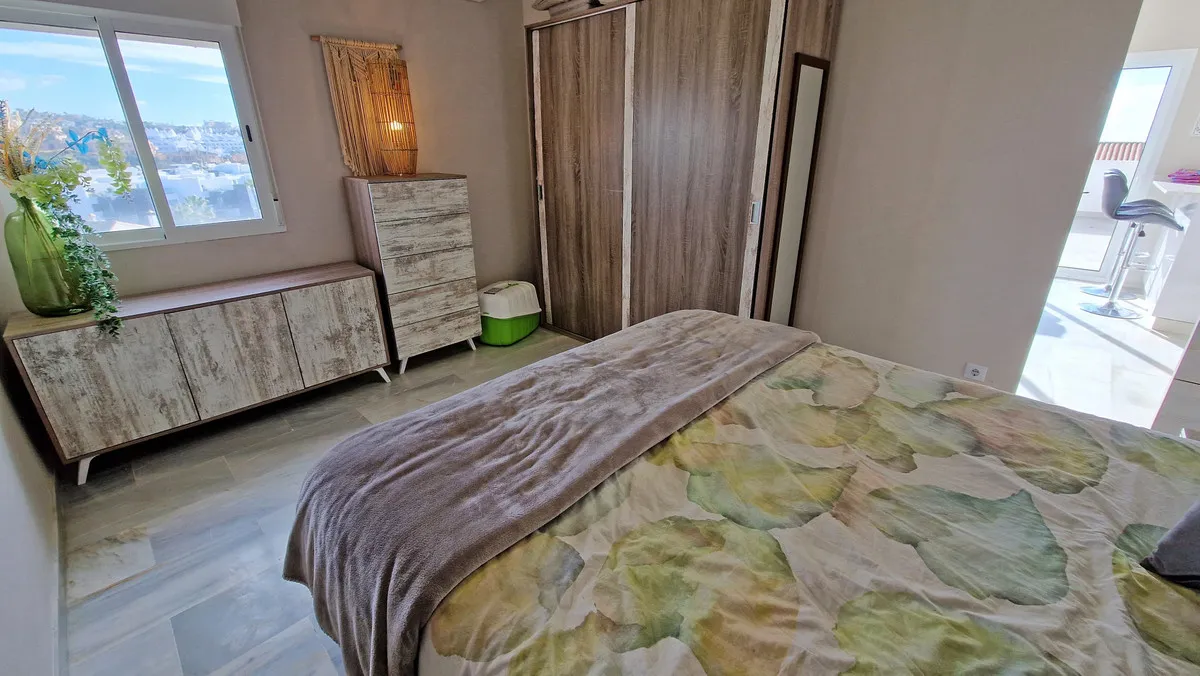 cd983c28-798f-4169-aa29-b9ffd956afee