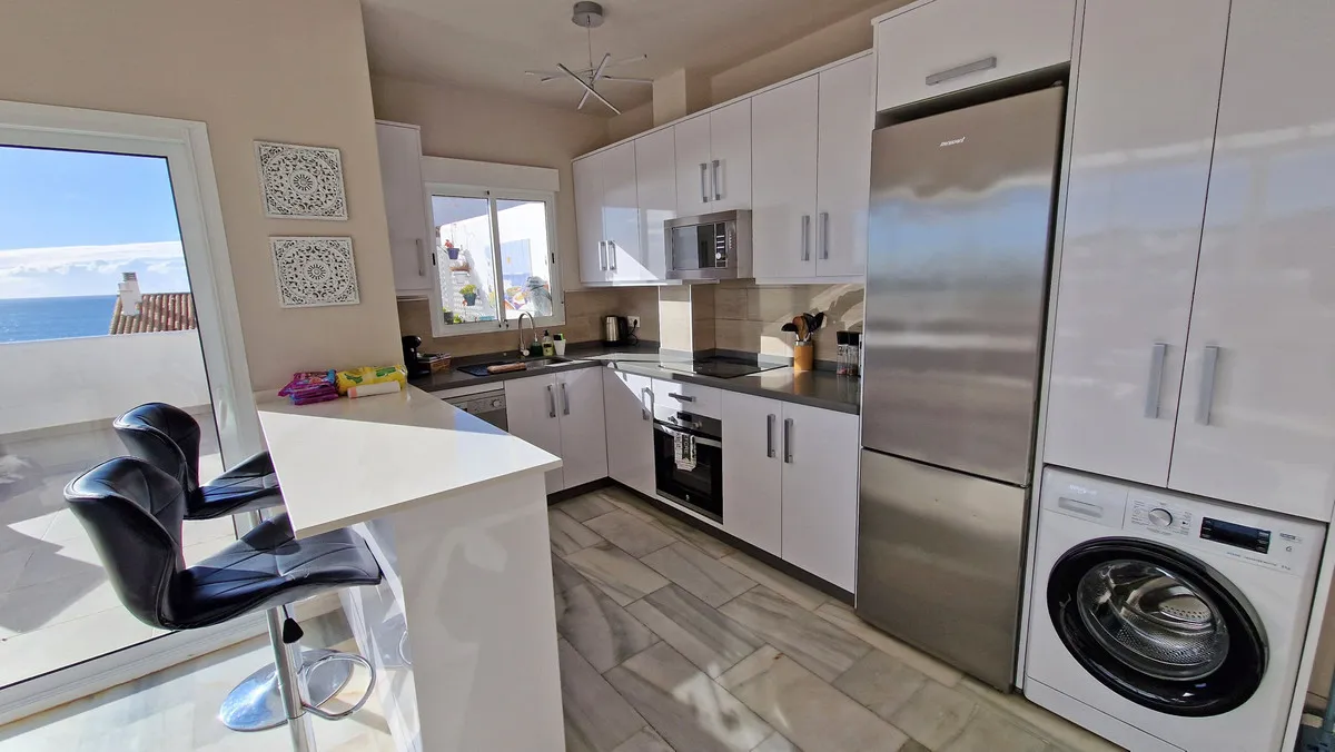 dc5a4466-2945-4c7f-83e6-dcb34d6895ea