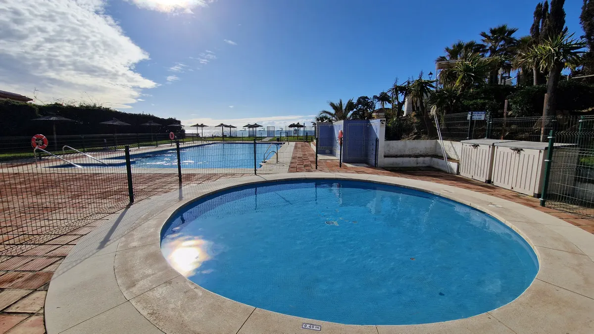 e01cc679-6039-40da-8518-760452e4b308