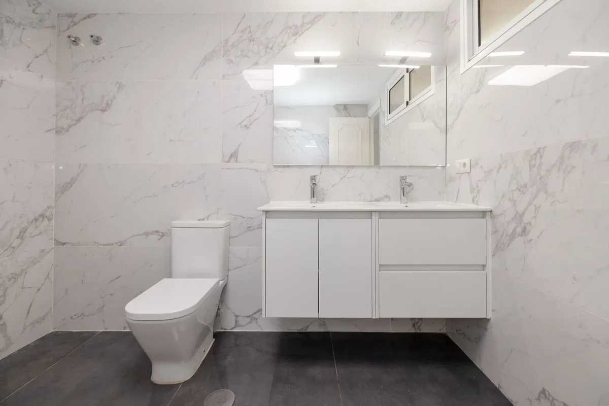 01d5a856-c028-4b8f-a2a3-89bfe0d3e29e