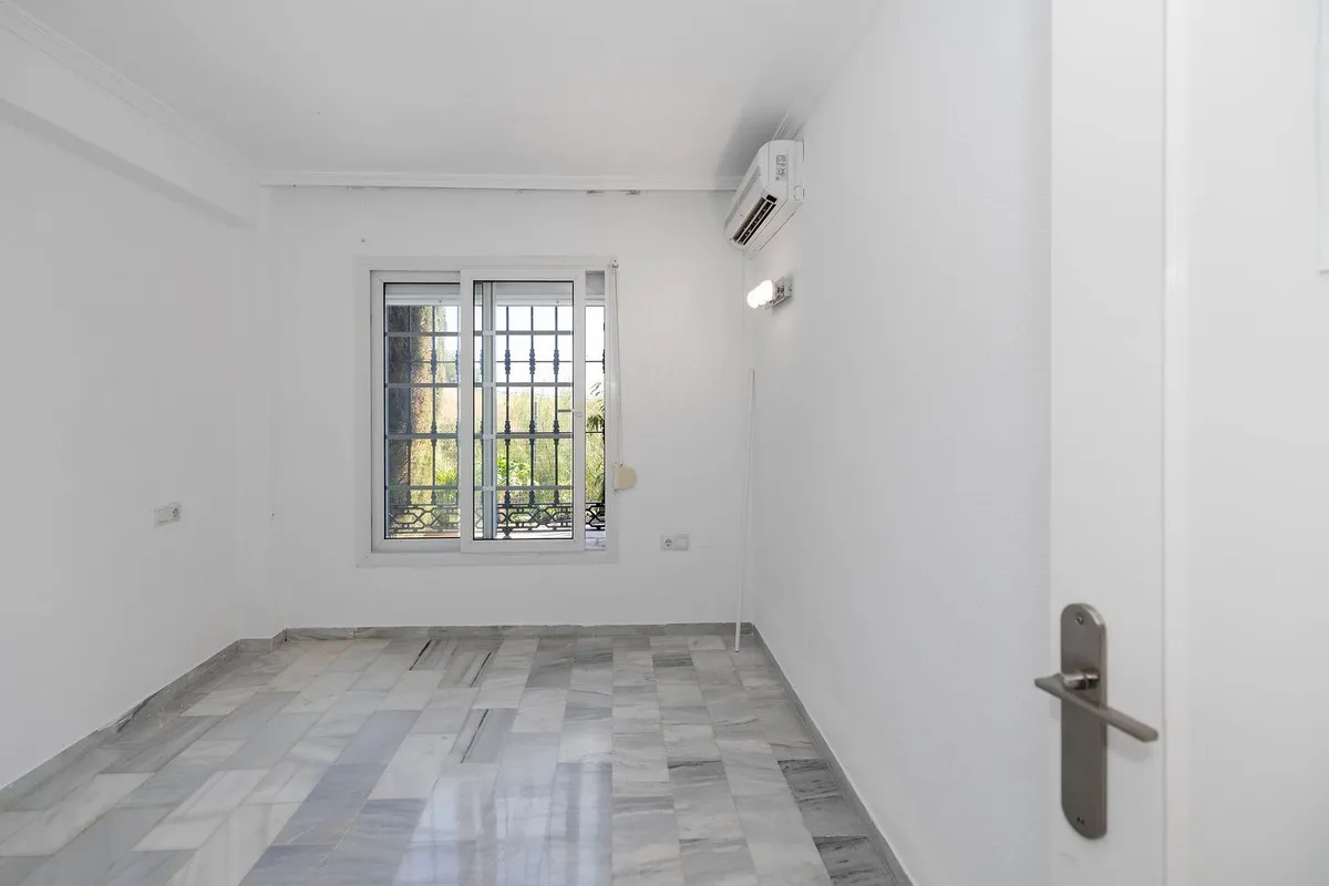 1d599d46-6225-4dc2-804c-cc5b0f4f61d4