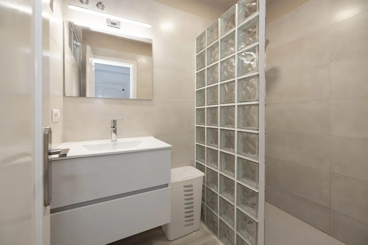 d4b6c75c-4f10-4637-bdaa-9cae459b52e0