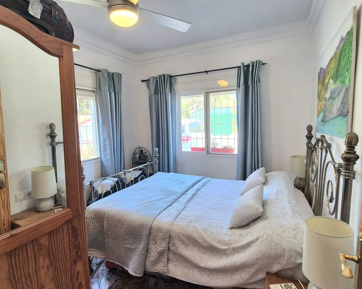 028b593b-9344-4660-ada6-c160095a52ee