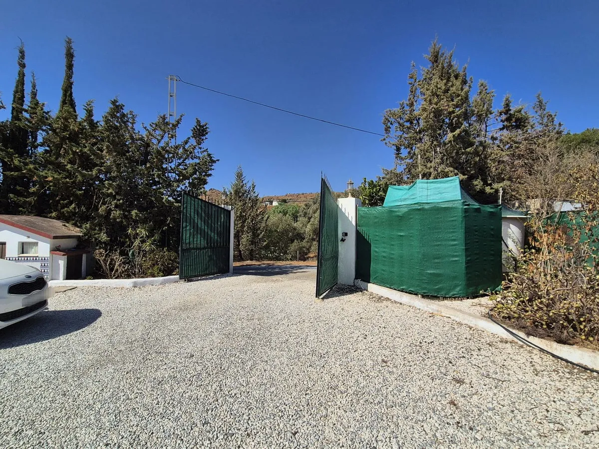 1d148e32-2121-4d25-80b6-e14f3fd17f19