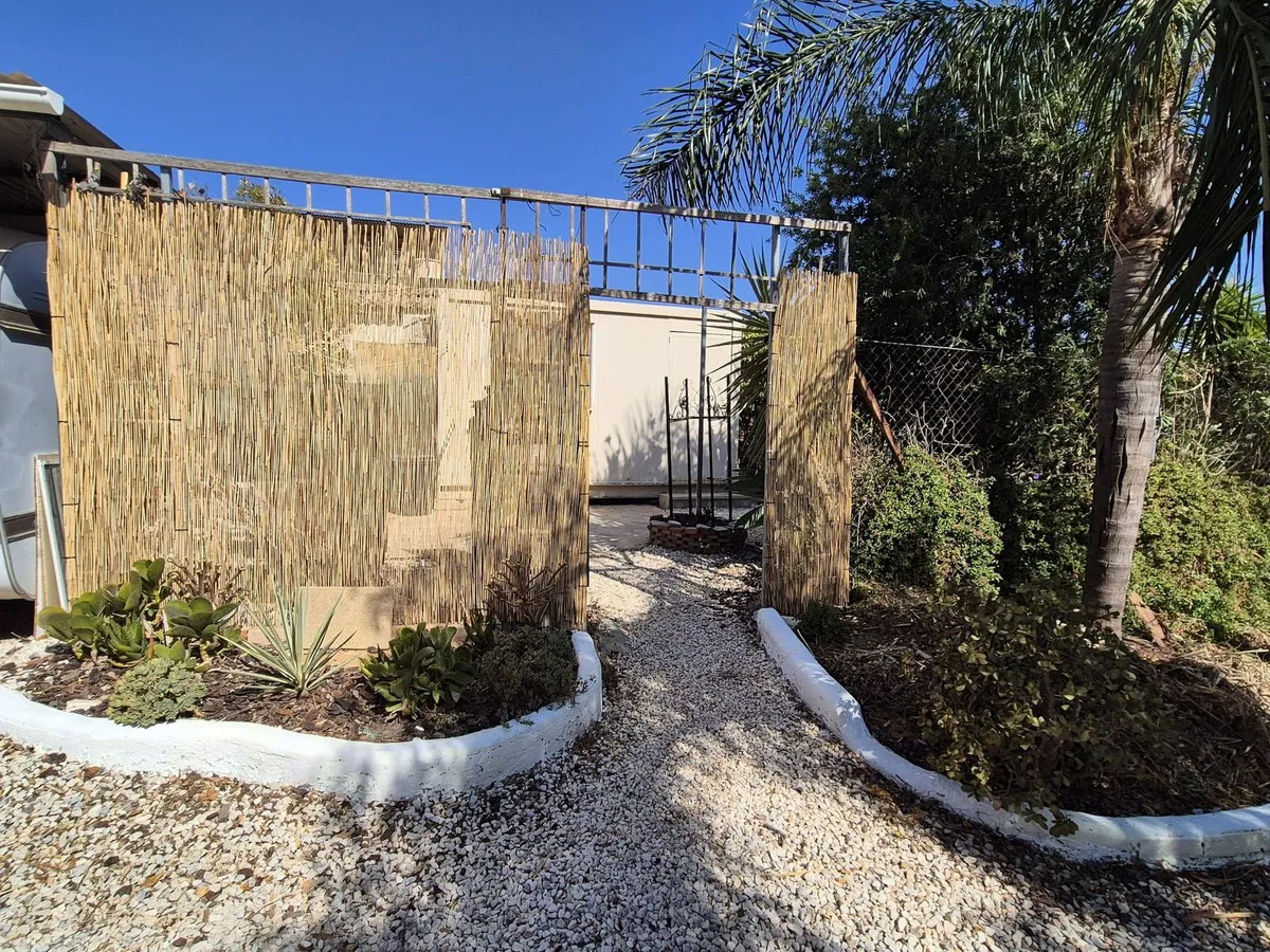 70c2a244-0a4e-4bee-a232-6400c7ad9abc