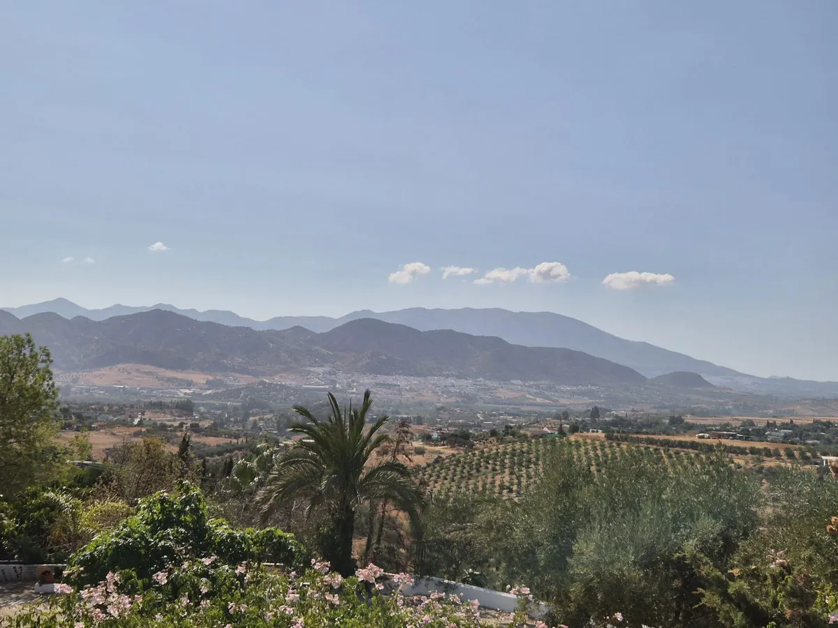 9d2d5ce0-eb37-4517-a9d9-88a3183d2a7e