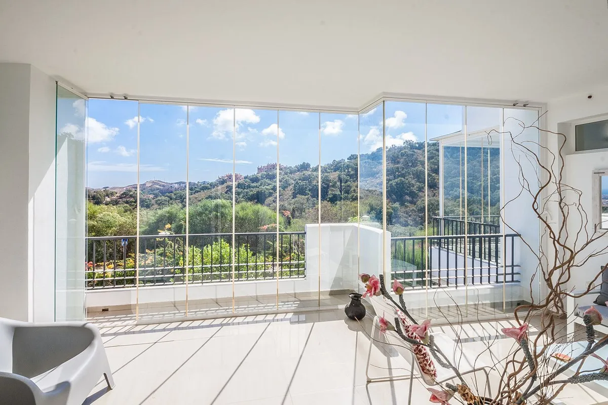 b4c26bdd-b904-452a-a974-052ac2bf10bf