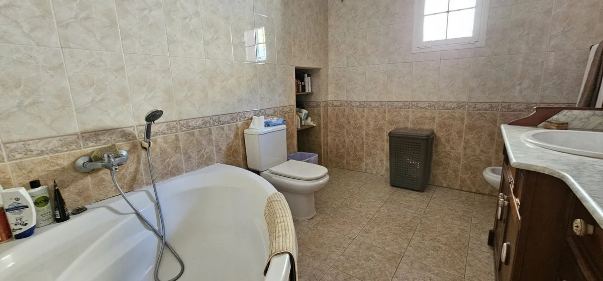 c6365fb3-1c28-47a8-b4c1-8f34b9d4b2be