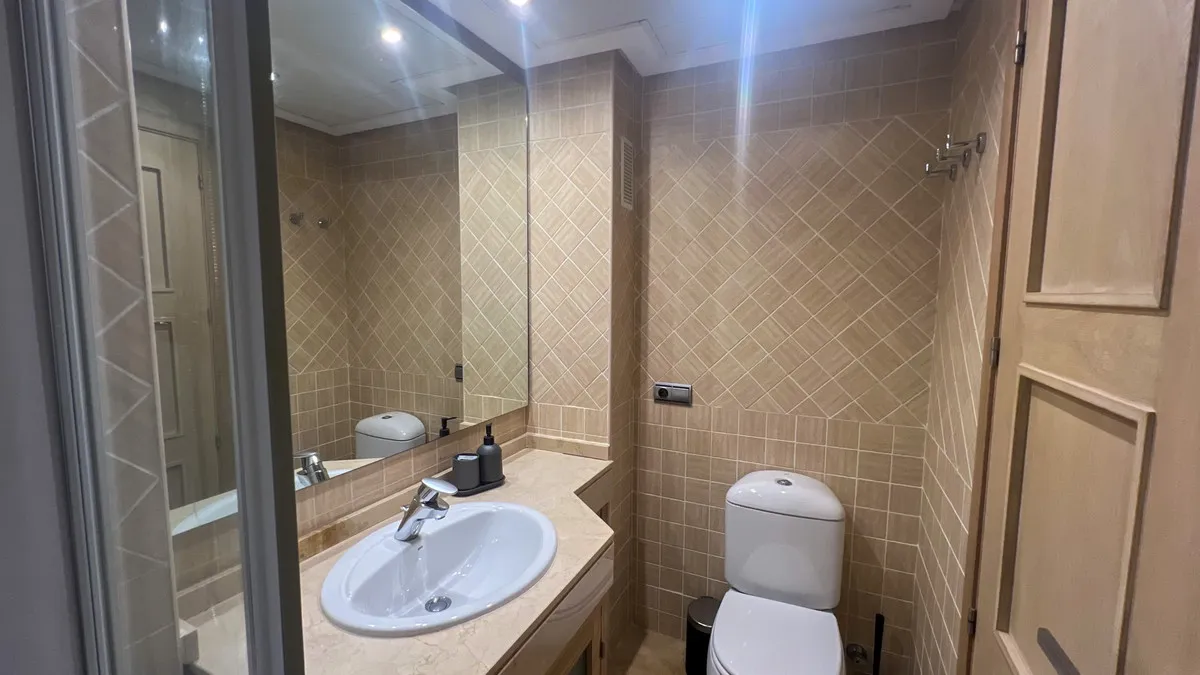 3b02953d-bb41-446b-9178-71e8ff3b5598