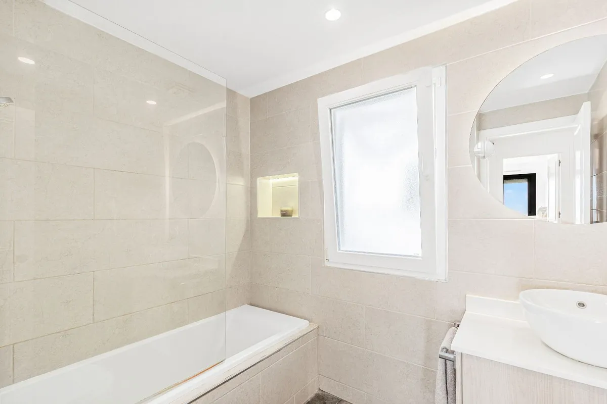 0db2c20c-3611-4755-98d9-14ba45b3eb7f