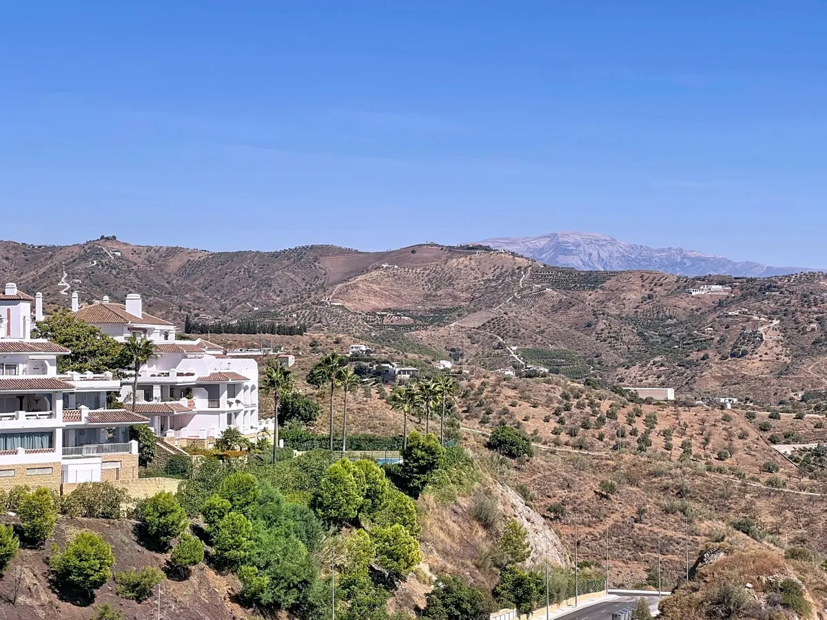 a5f79218-449c-49d0-bd04-ad74b37543c4