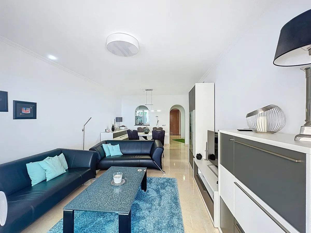 dd2ec98a-7fee-4cbd-a3a3-a6f82bdf0f26