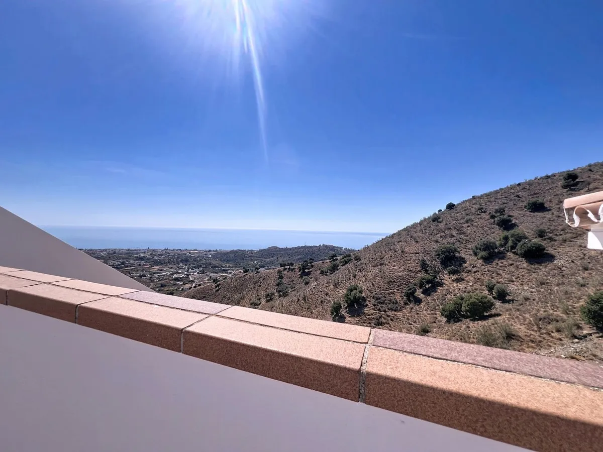 fd63d620-99d1-4116-81a9-c8b28d4b8350