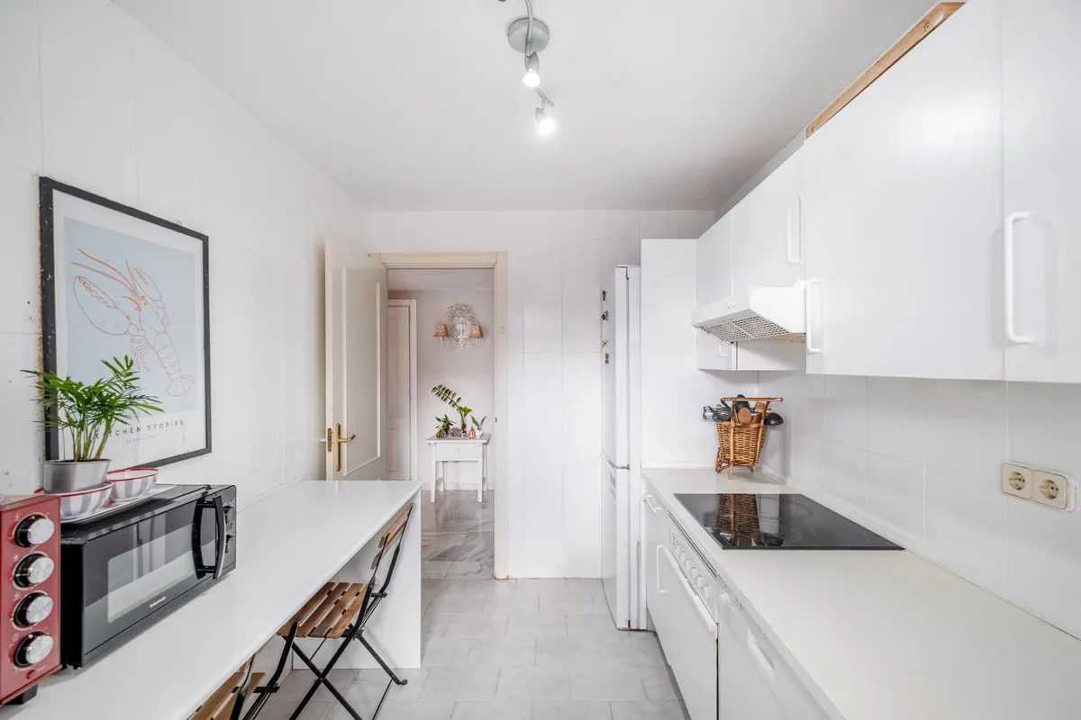 80f4a38b-6c20-43ba-9220-54967d7bd177