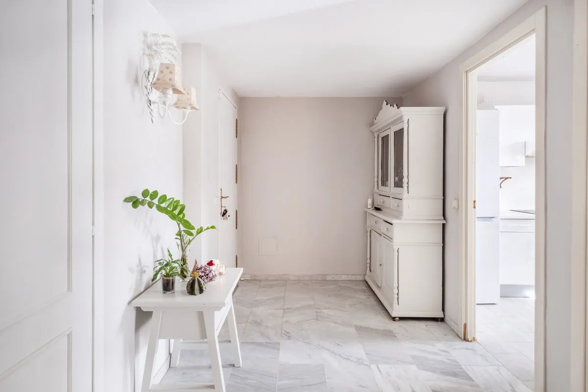 c87ce35b-74b9-4d8d-8106-ec10aff9db19