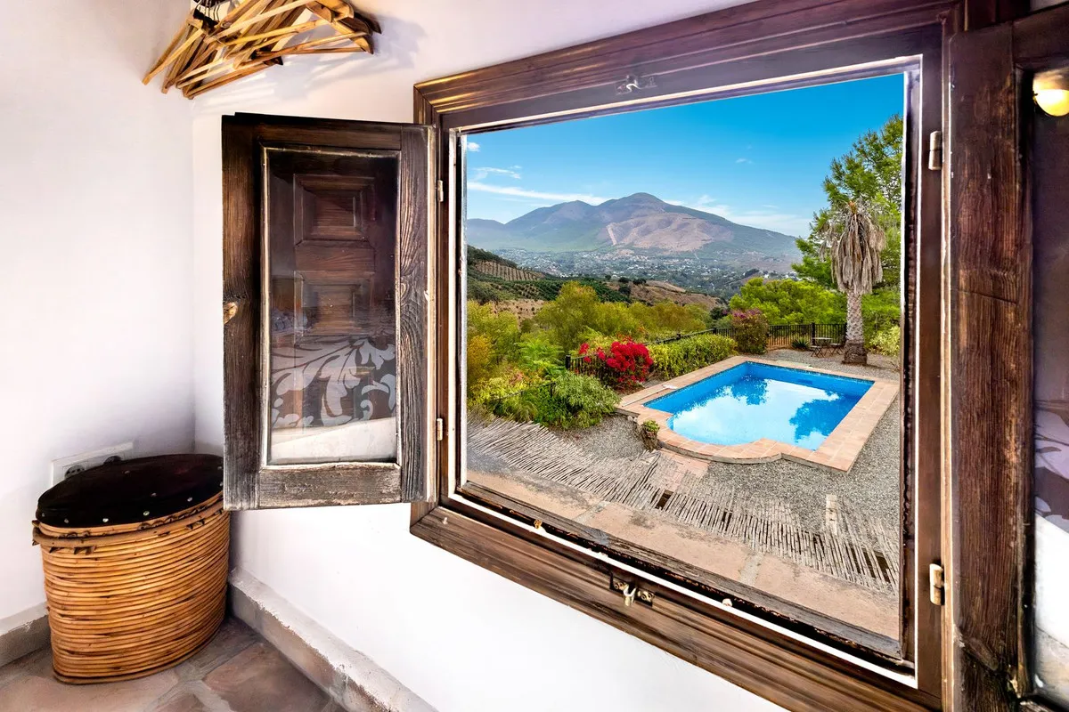 1ff07770-36e4-41c9-a361-7371f67feb84