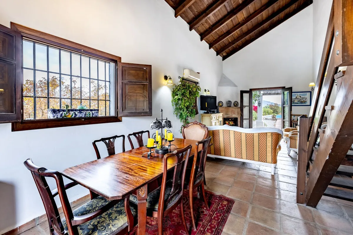 c60156d8-c60d-4a5a-ada1-8f07d6256d95