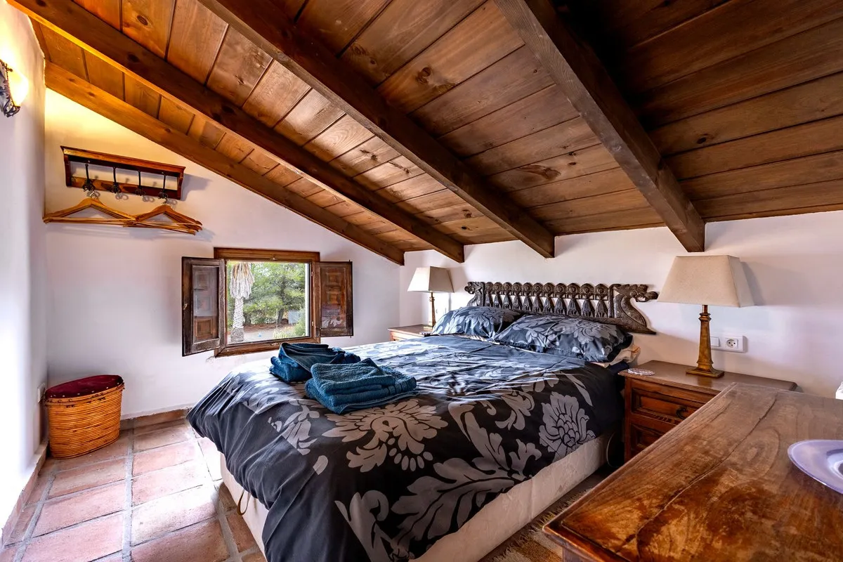 dff4a578-9534-4eea-a65c-e32bd27839cf