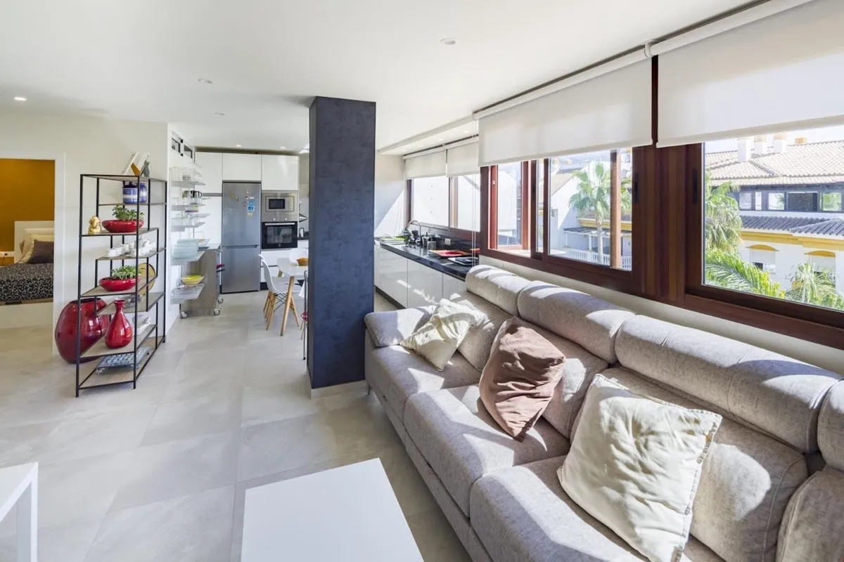 479e98bb-7a8c-452b-aaf6-f506407c6c82